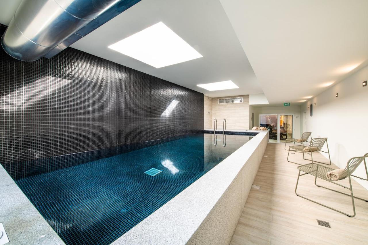 Pestana Douro Riverside - Preferred Hotels & Resorts, Lifestyle Valbom  Esterno foto The swimming pool at The Dorchester