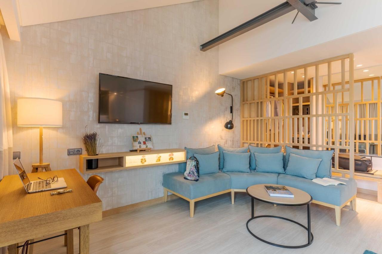 Pestana Douro Riverside - Preferred Hotels & Resorts, Lifestyle Valbom  Esterno foto A living room at the hotel