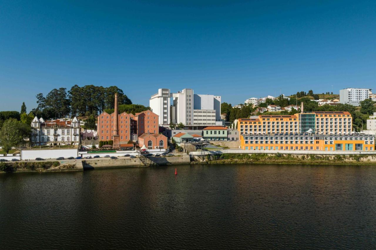 Pestana Douro Riverside - Preferred Hotels & Resorts, Lifestyle Valbom  Esterno foto The campus of the University of Vigo, in Pontevedra.