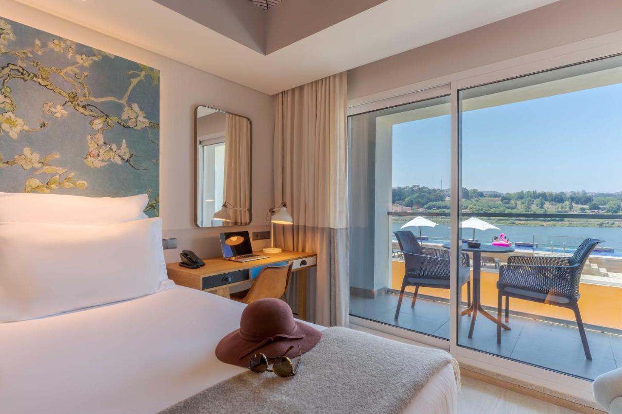 Pestana Douro Riverside - Preferred Hotels & Resorts, Lifestyle Valbom  Esterno foto Deluxe Room with Lake View